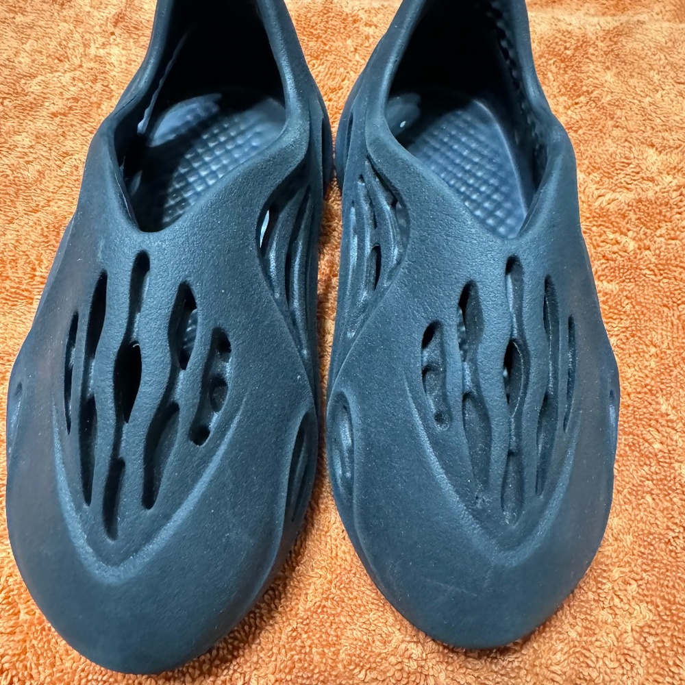 Yeezy mineral blues size 8 infants